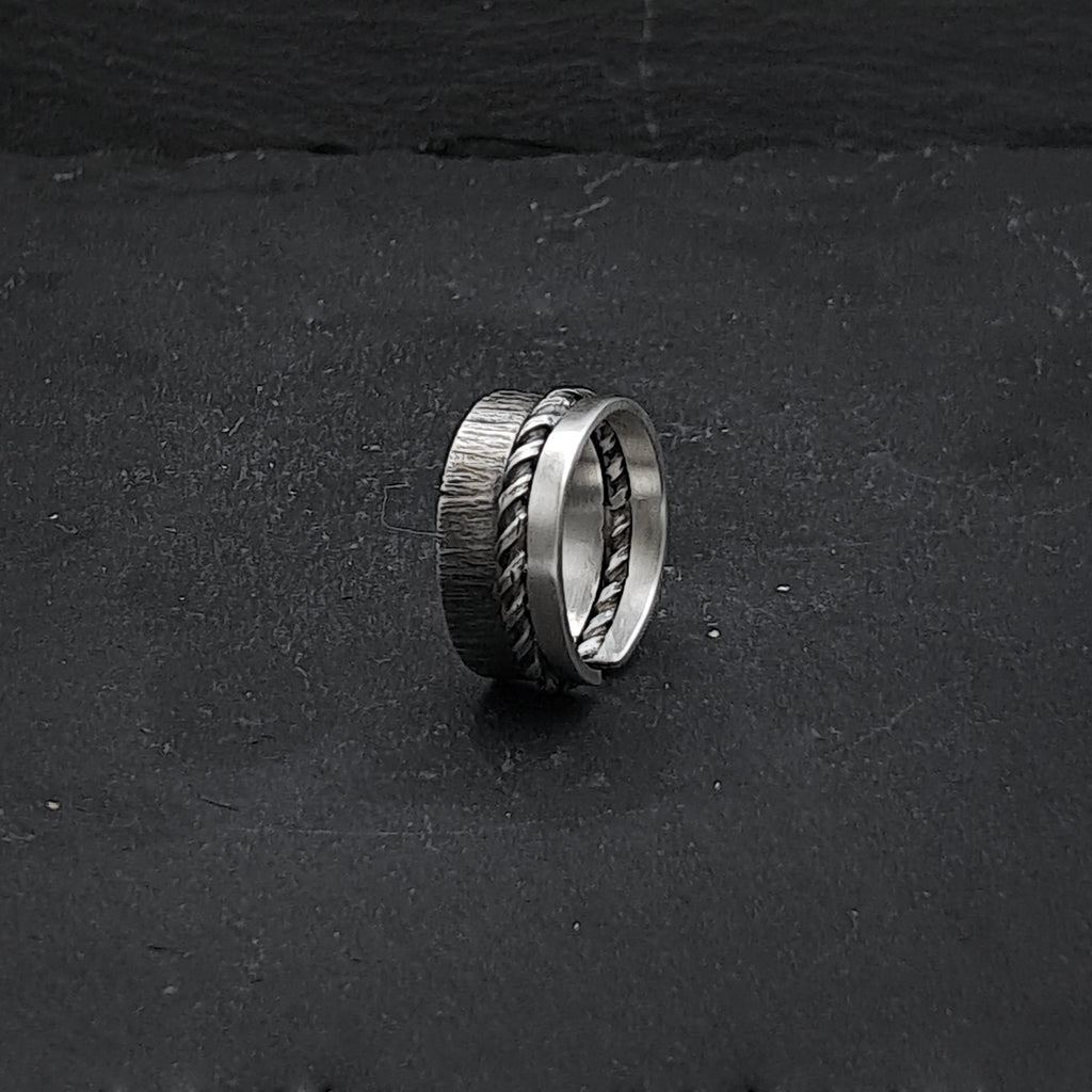 ''Bound'' 925 silver ring