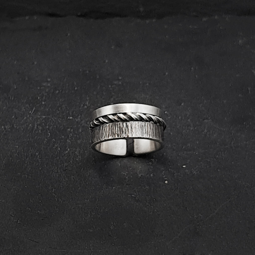 ''Bound'' 925 silver ring