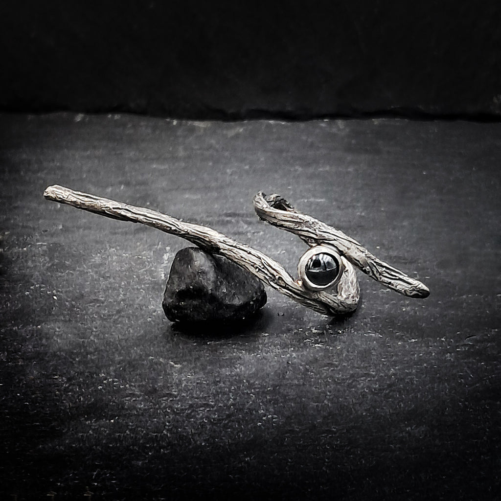 ''Τree branch΄΄ silver 925 ring with hematite
