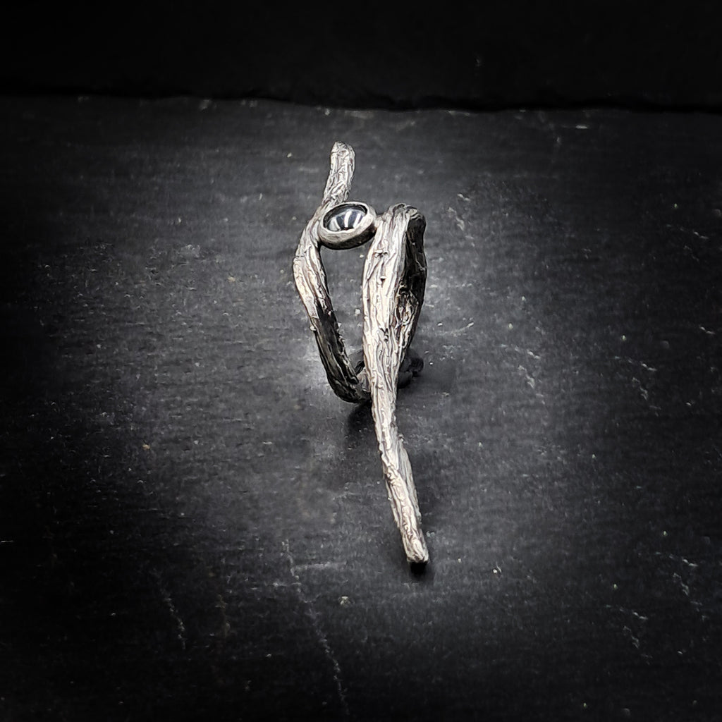 ''Τree branch΄΄ silver 925 ring with hematite