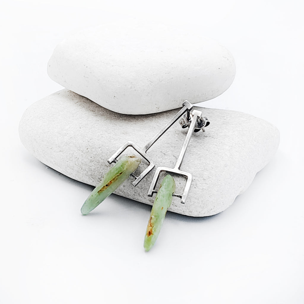 ''Geometry of Nature'' 925 silver earrings with green kyanite