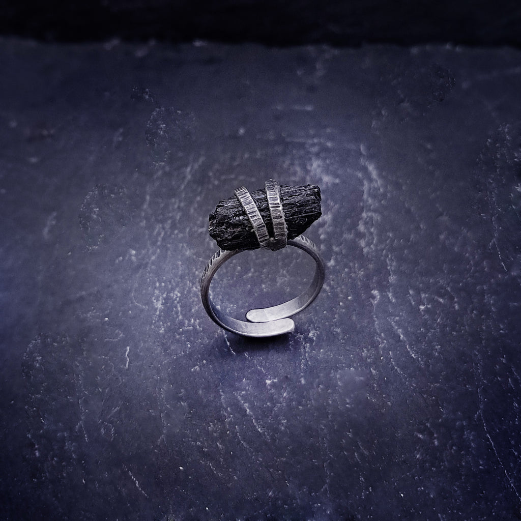 ''Black Tourmaline Shield'' – 925 Silver Ring with Tourmaline