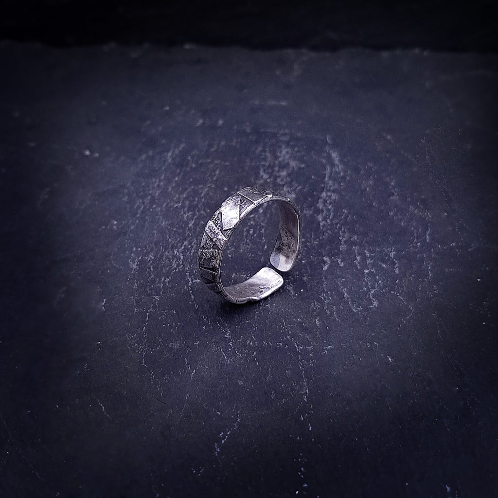 ''Fragment of Earth'' Adjustable Silver 925 Ring
