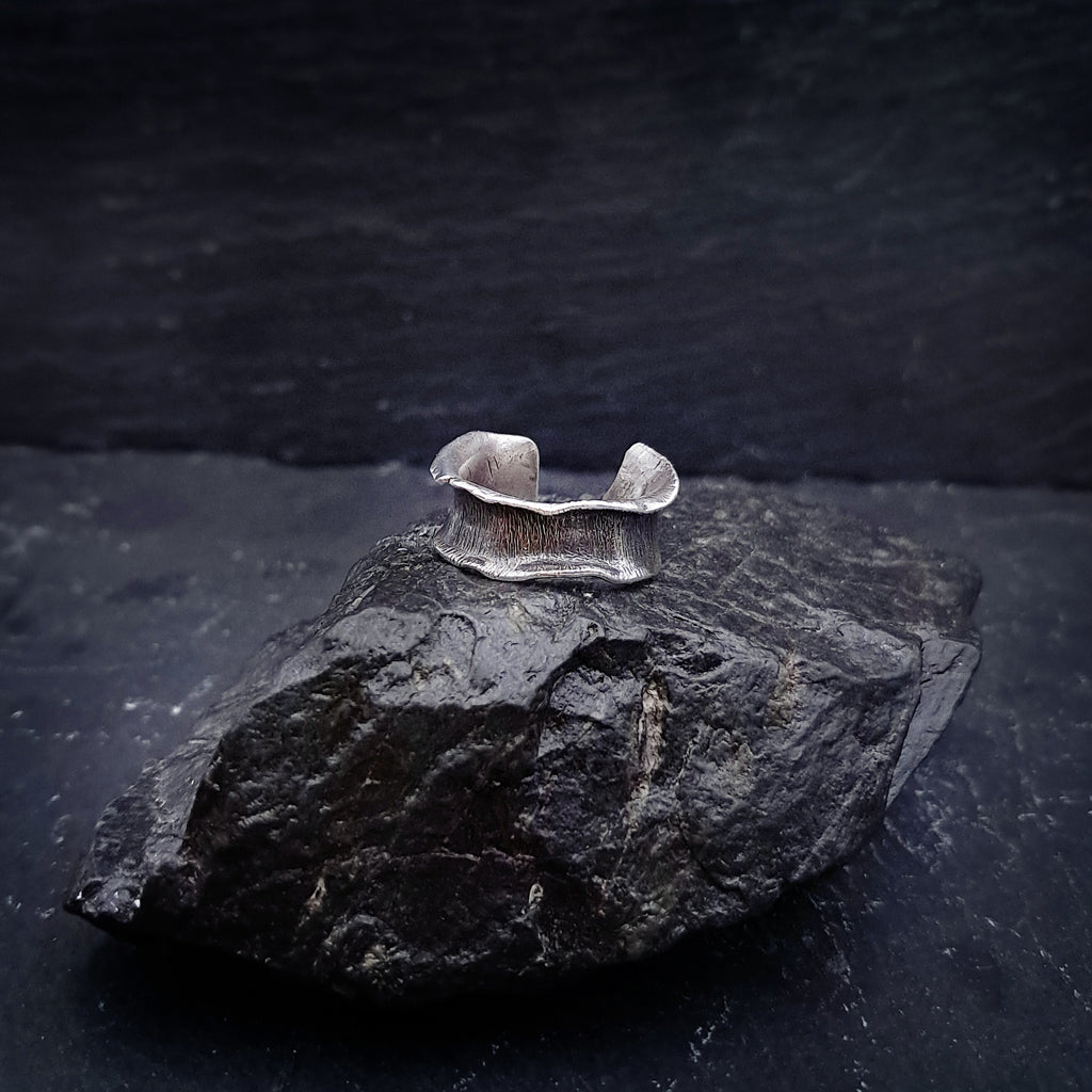''Silent Wave'' Adjustable 925 Silver Ring
