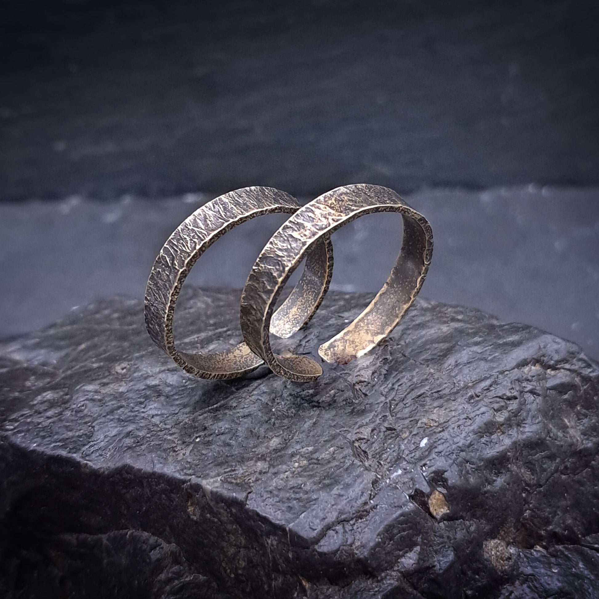 ''Raw Horizon'' Adjustable brass rings