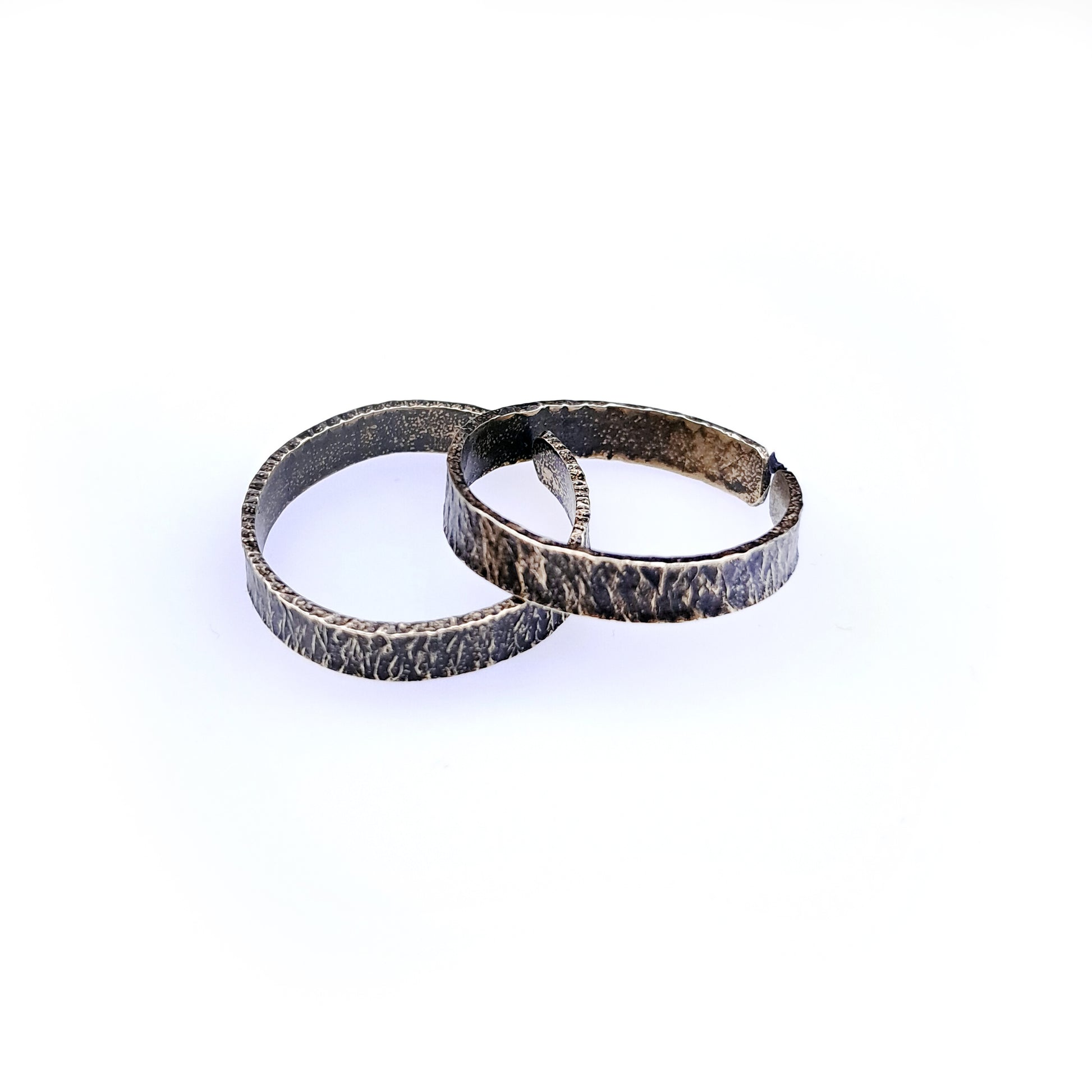 ''Raw Horizon'' Adjustable brass rings