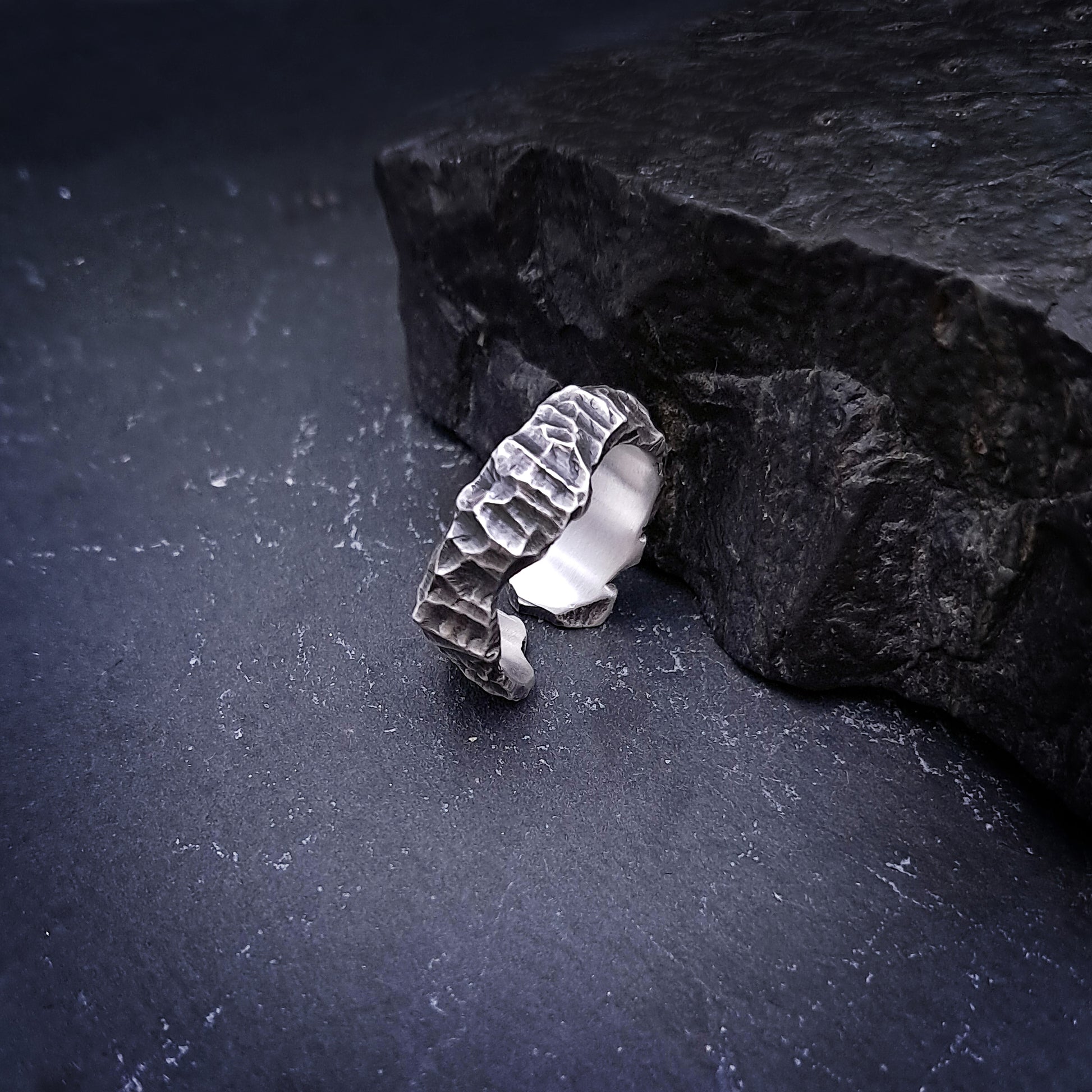 ''Rock'' Adjustable Silver 925 Ring