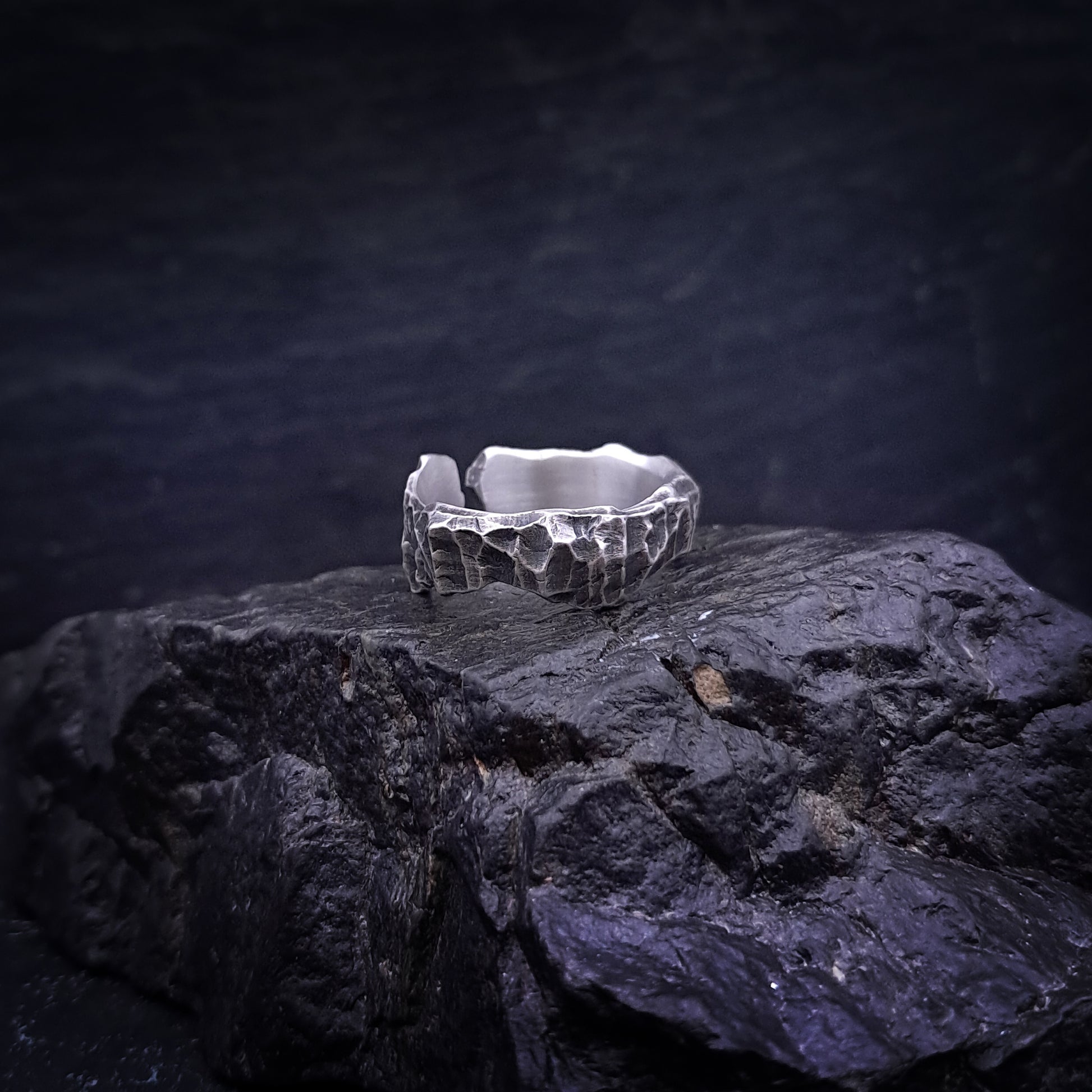 ''Rock'' Adjustable Silver 925 Ring