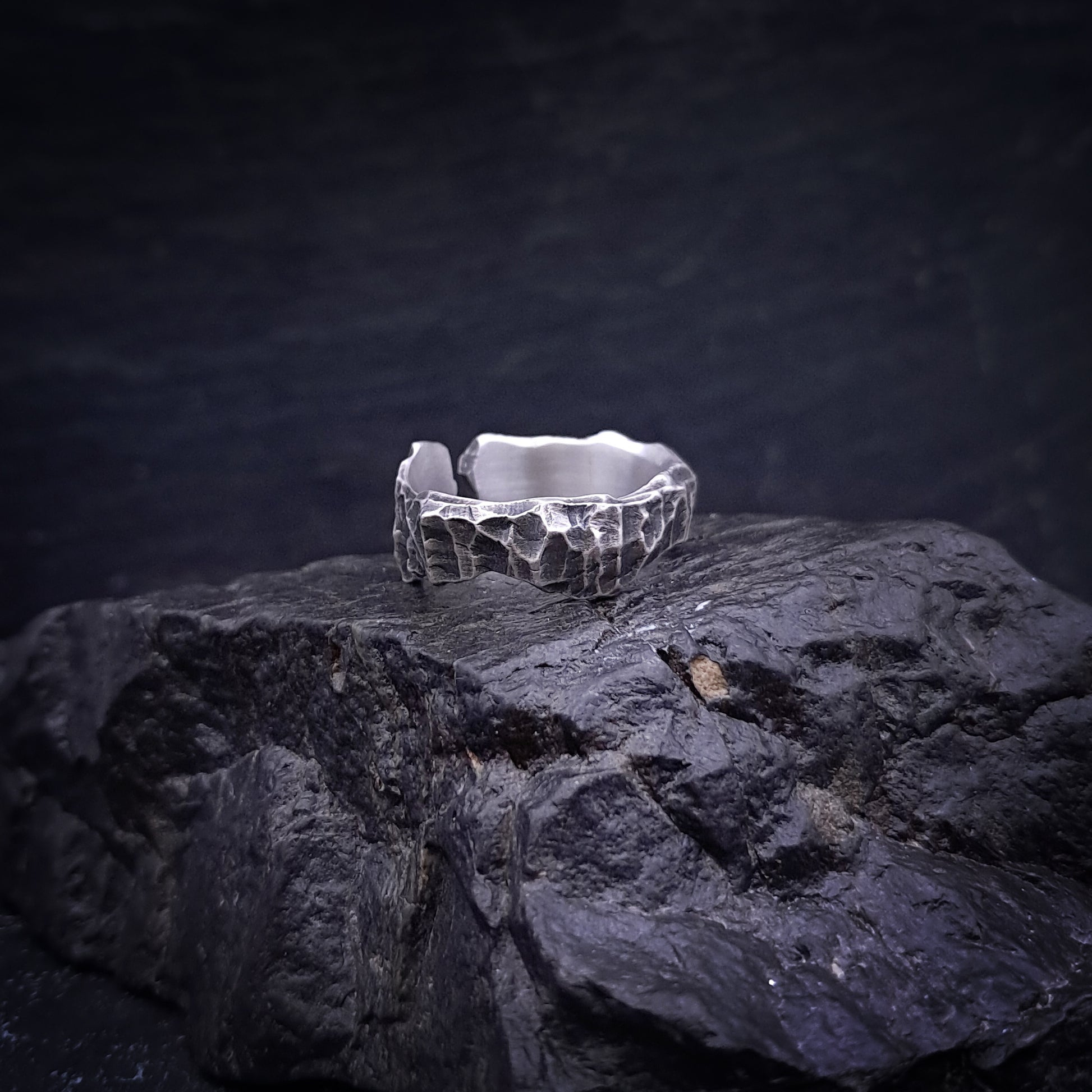 ''Rock'' Adjustable Silver 925 Ring