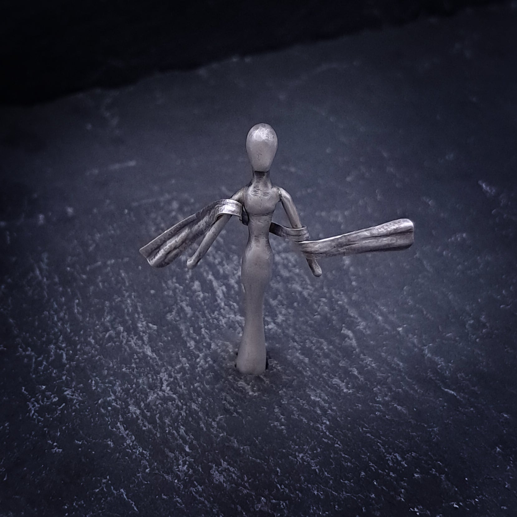 ''The Embrace''  sculptural figure 925 silver
