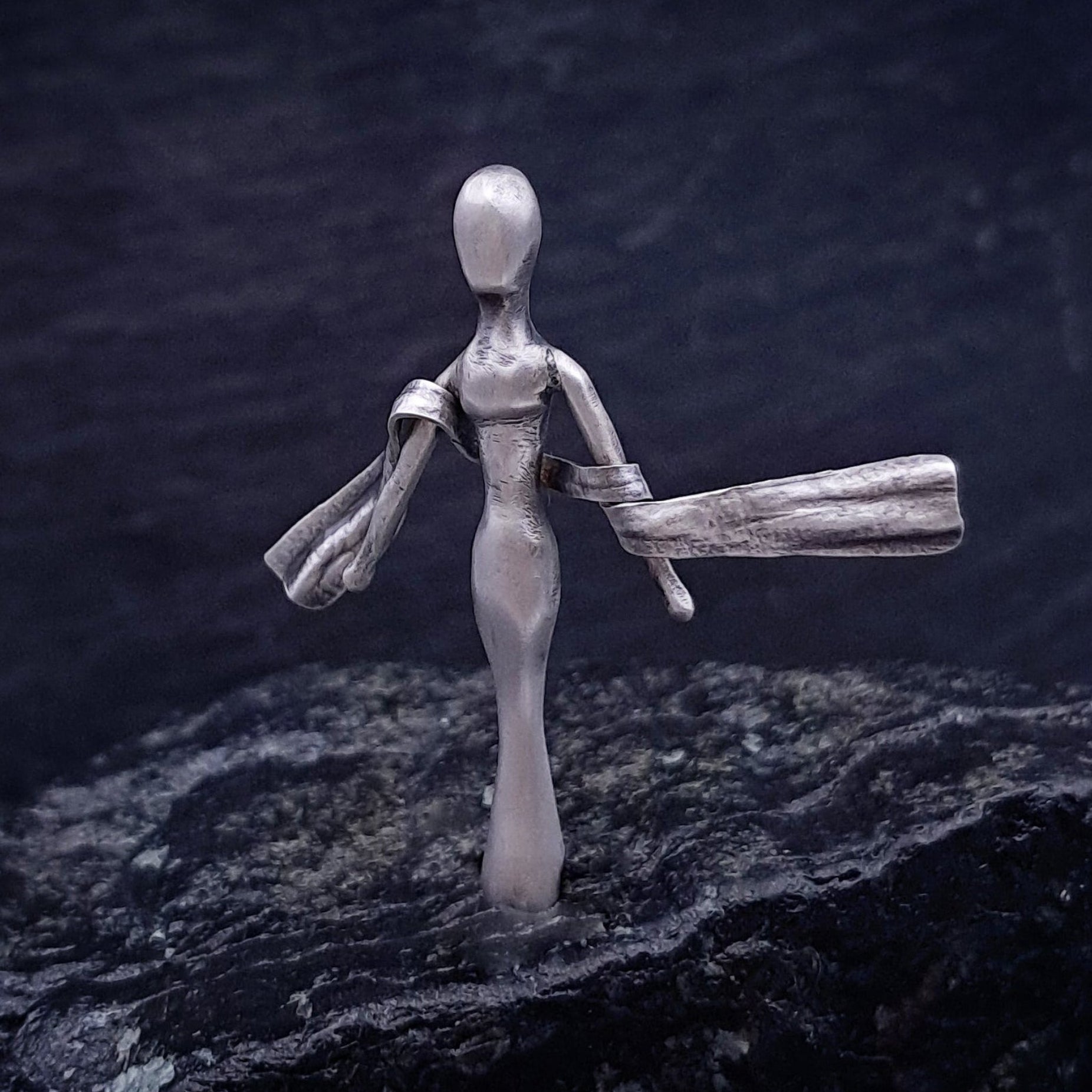 ''The Embrace''  sculptural figure 925 silver