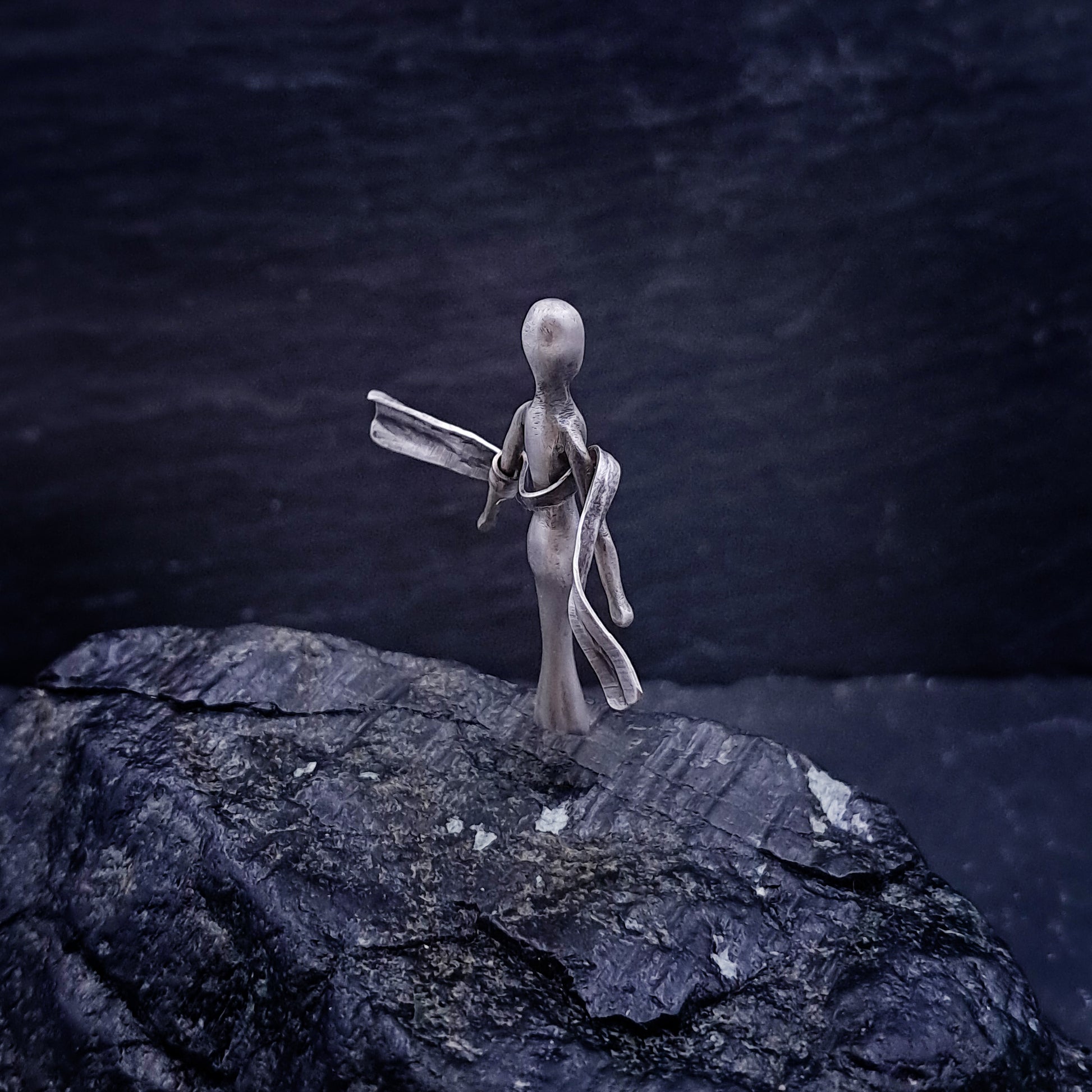 ''The Embrace''  sculptural figure 925 silver