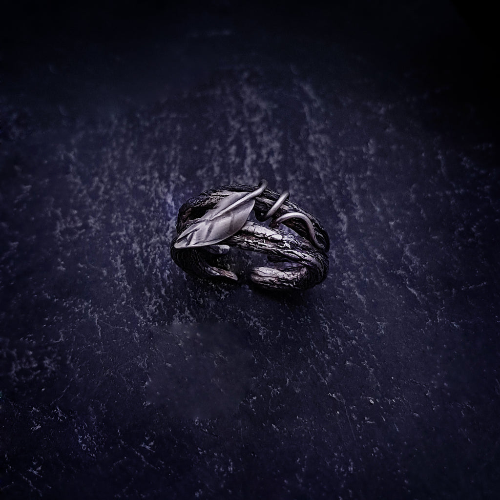 ''Leaf of Light'' Adjustable 925 Silver Ring
