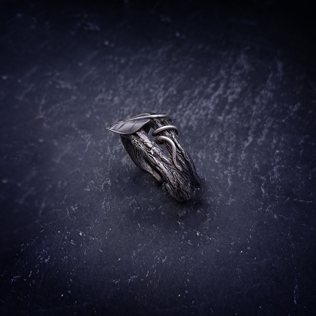 ''Leaf of Light'' Adjustable 925 Silver Ring