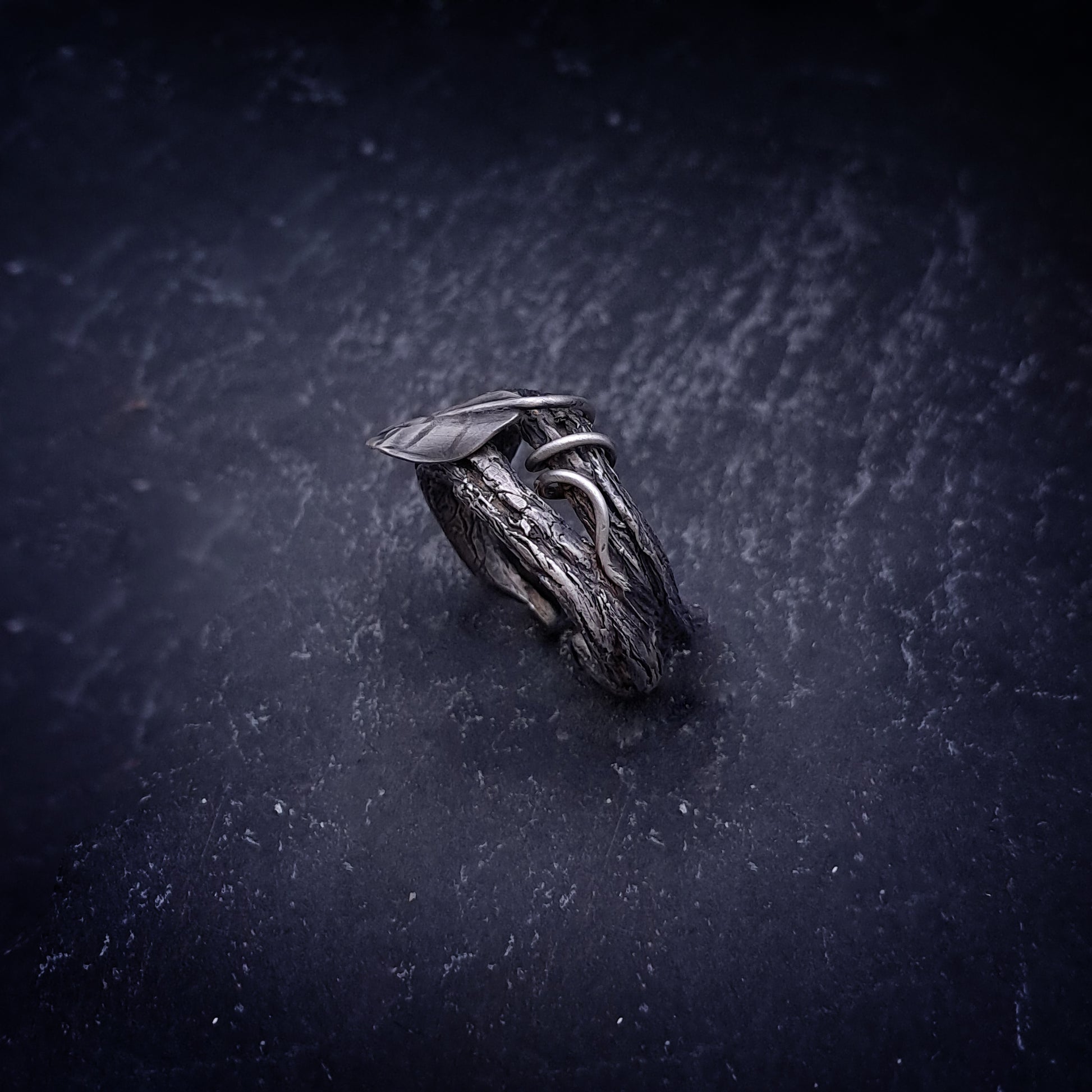 ''Leaf of Light'' Adjustable 925 Silver Ring