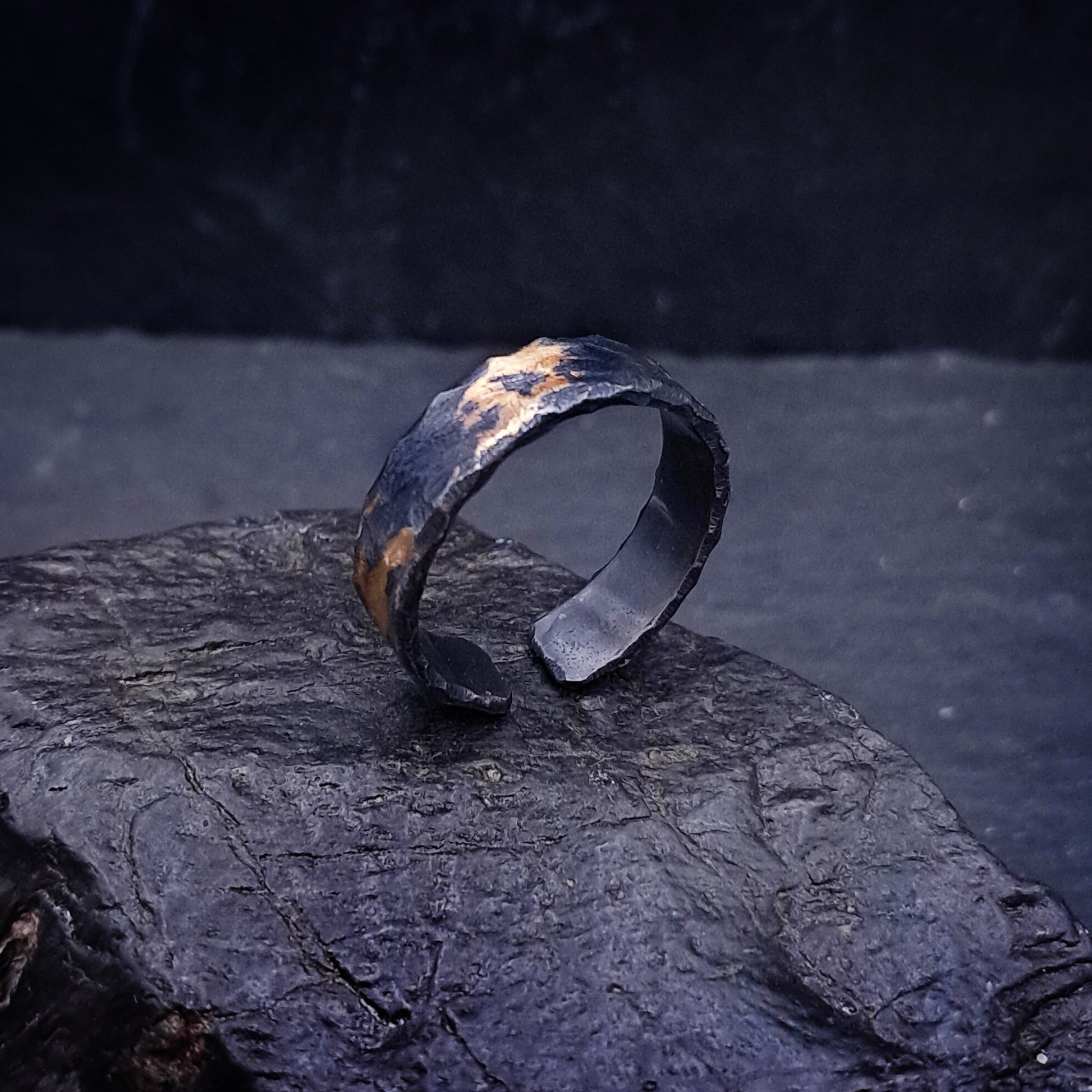 ''Aureate Trace'' Adjustable Silver 925 Ring with Gold Accents