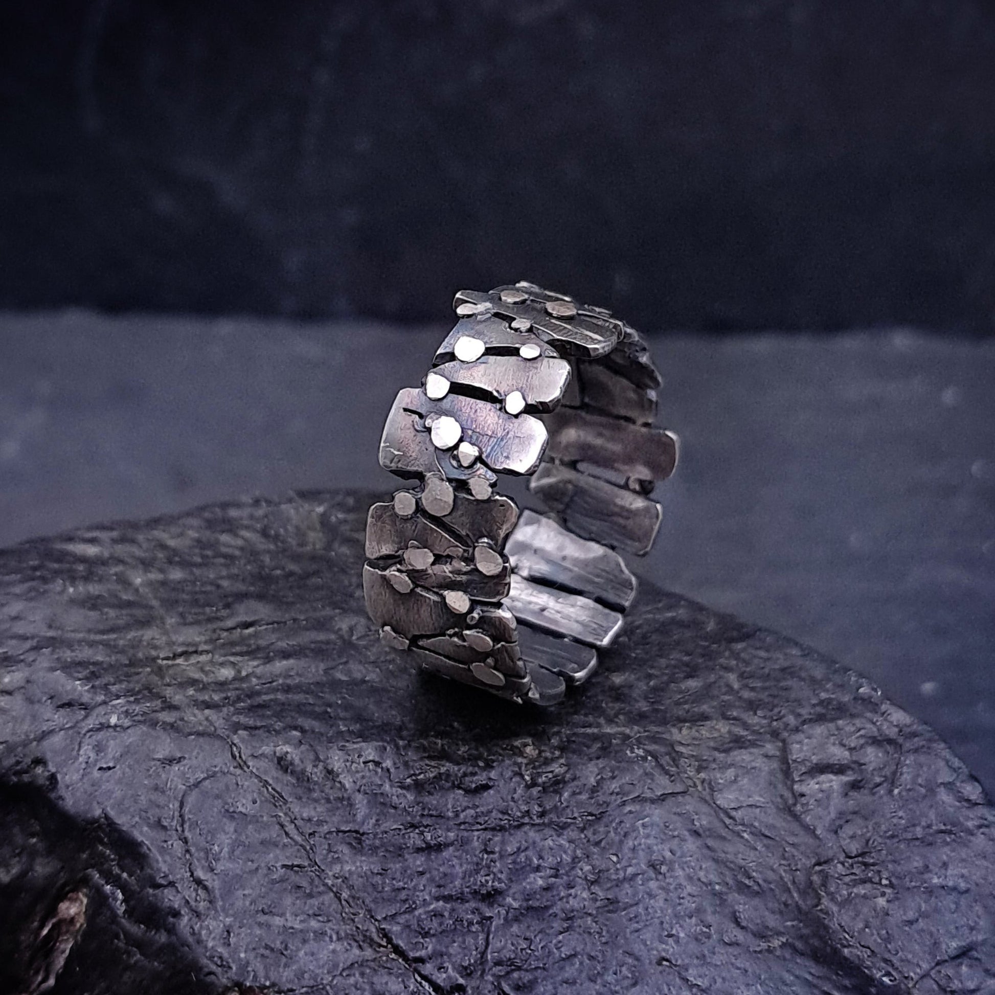 ''Linked'' Adjustable 925 Silver Ring