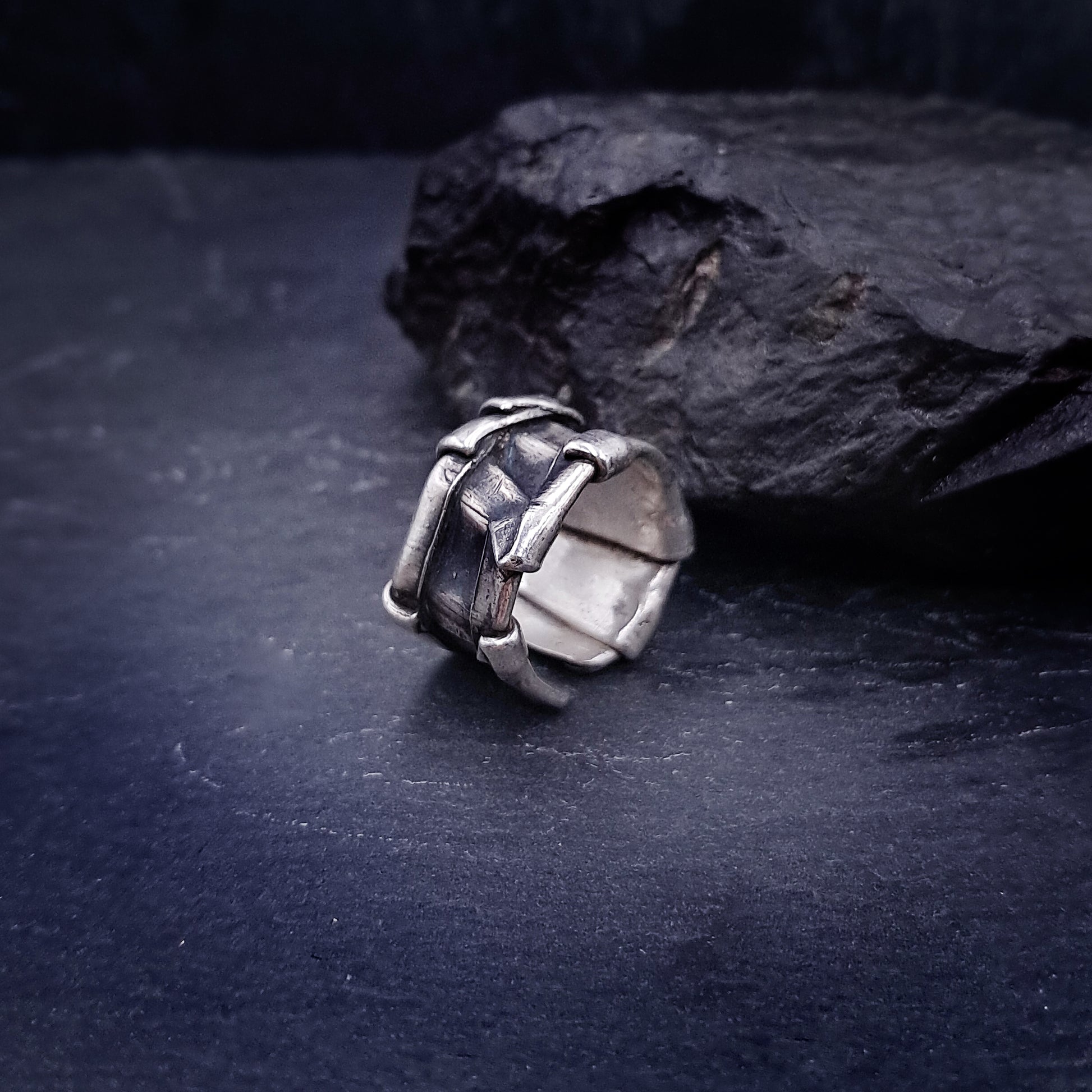 ''Stonebound Structure'' Adjustable Silver 925 Ring