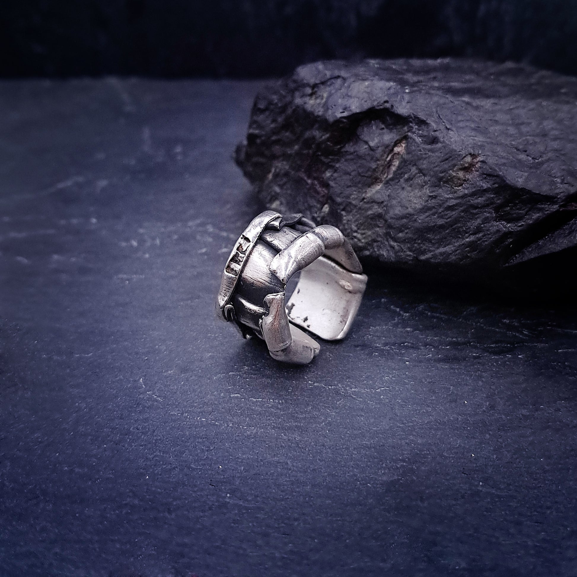 ''Stonebound Structure'' Adjustable Silver 925 Ring