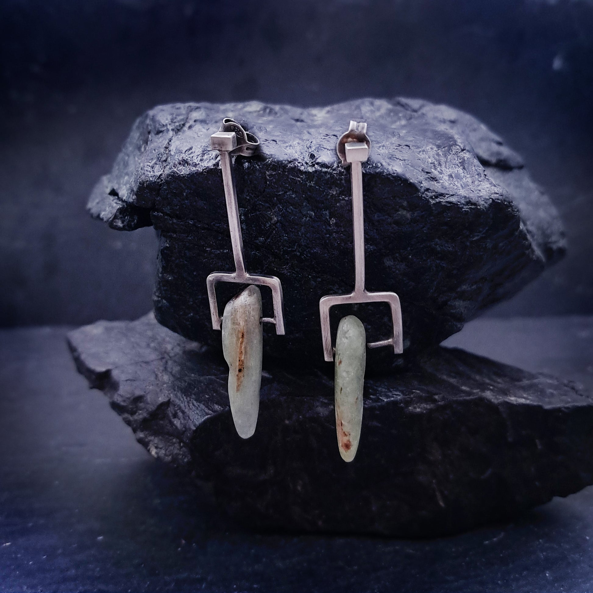 ''Geometry of Nature'' 925 silver earrings with green kyanite