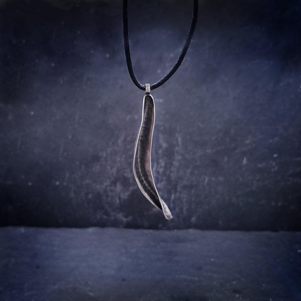 ''Curved'' 999 Silver Necklace
