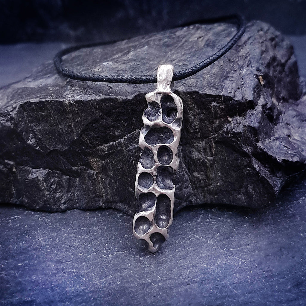 ''Caves'' 925 Silver Necklace