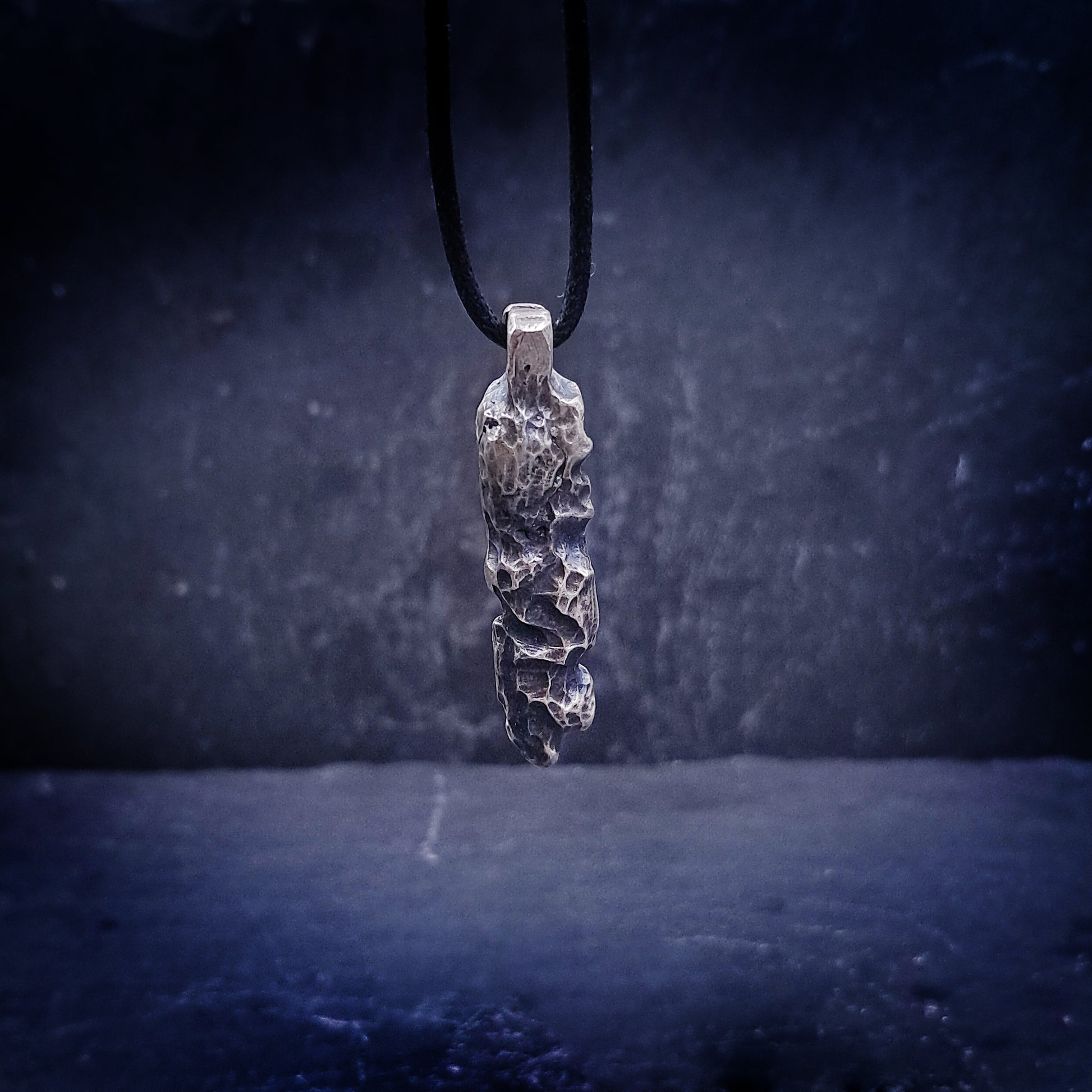 ''Caves'' 925 Silver Necklace