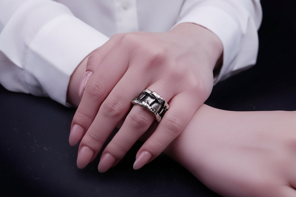 ''Stonebound Structure'' Adjustable Silver 925 Ring