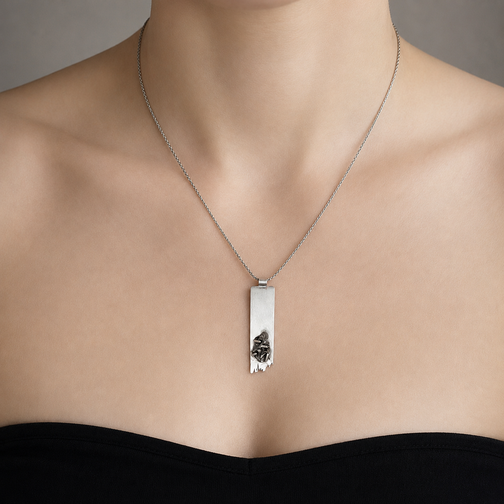 ''Midnight'' 925 Silver Necklace with Meteorite