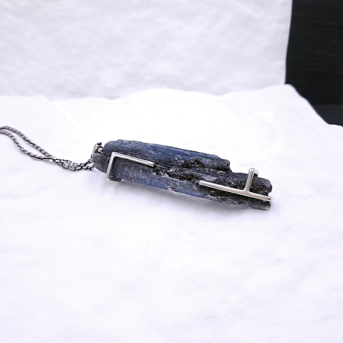 ''Raw Elegance'' 925 Silver Necklace with Blue Kyanite