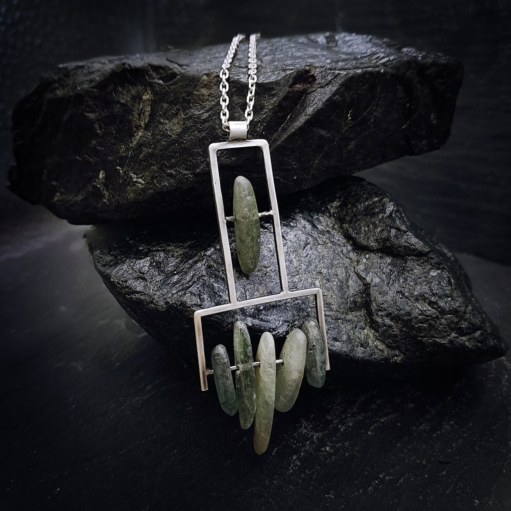 ''Geometry of Nature'' Κολιέ από ασήμι 925 και πράσινο κιανίτη
